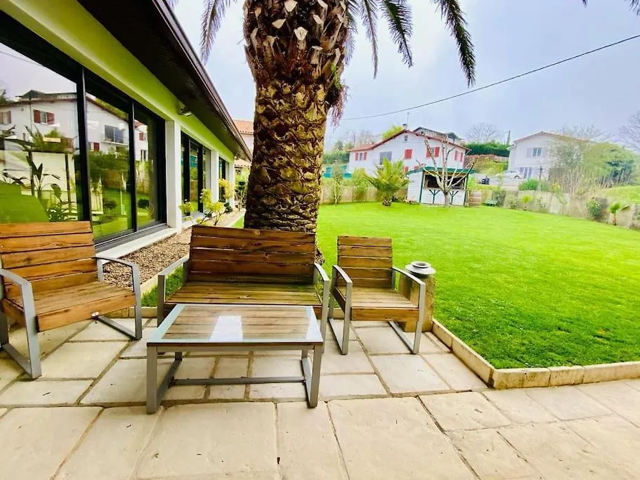 Villa Maison Avec Piscine Interieure Chauffee A 10Min De Biarritz Ahetze
