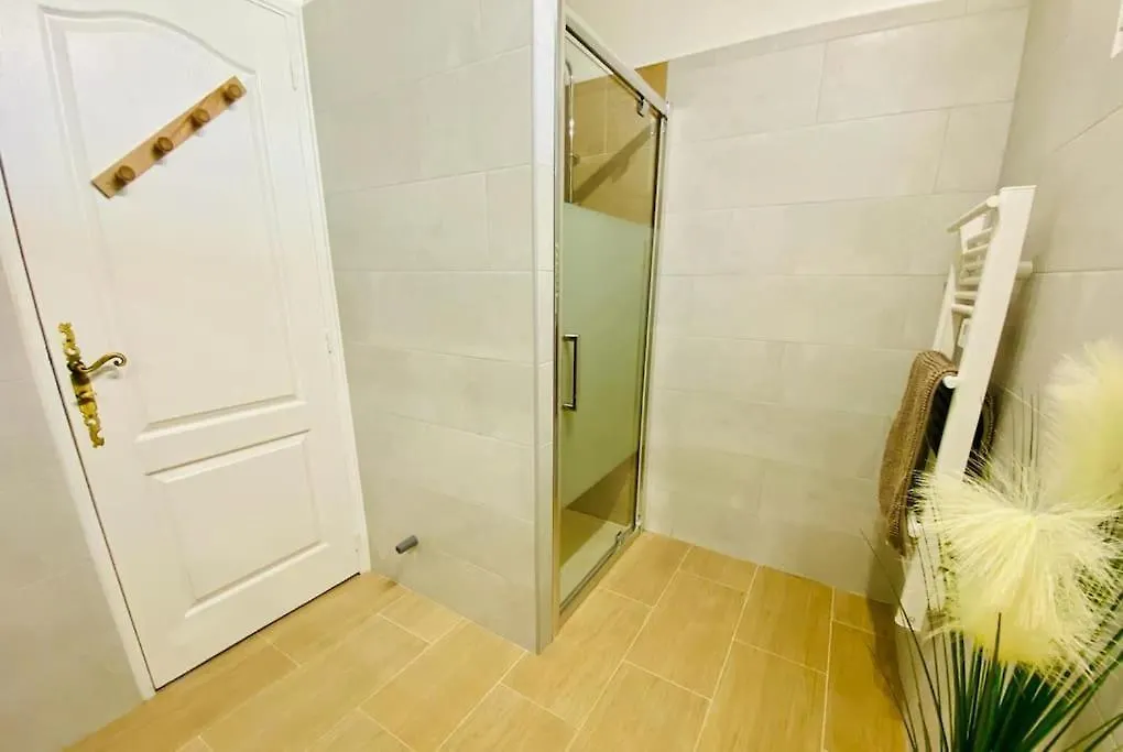 Villa Maison Avec Piscine Interieure Chauffee A 10Min De Biarritz Ahetze France